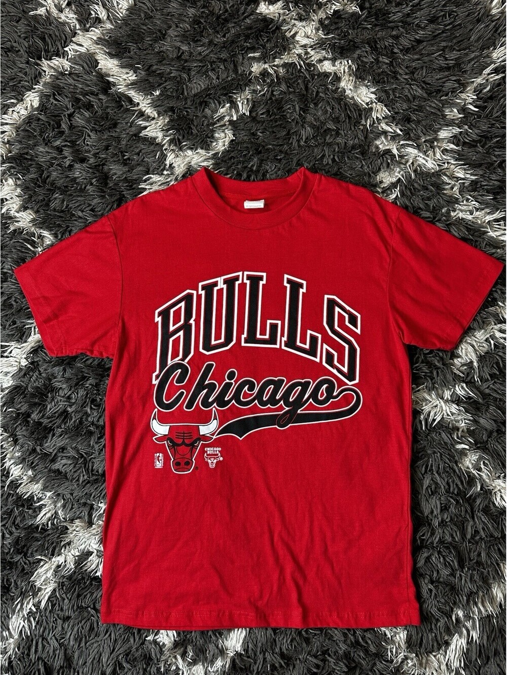 Vintage 90s Chicago Bulls T-Shirt Small Red Made in USA NBA Basketball Graphic